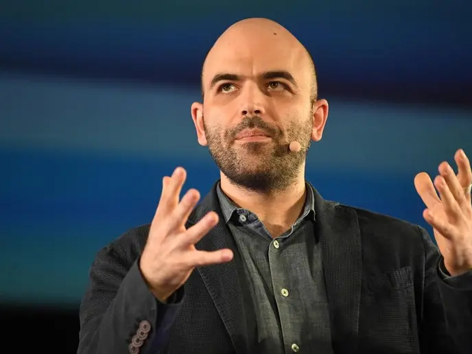 Saviano in Sardinien: „Windenergie ist ein lukratives Geschäft für die Mafia, weil es keine Regulierung gibt.“