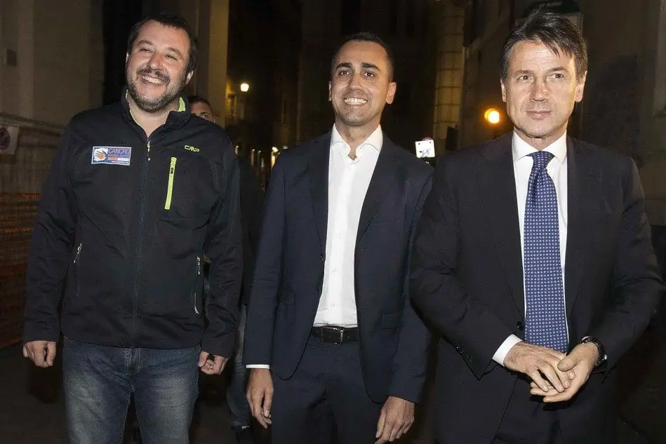 Matteo Salvini, Luigi Di Maio e Giuseppe Conte (Ansa)