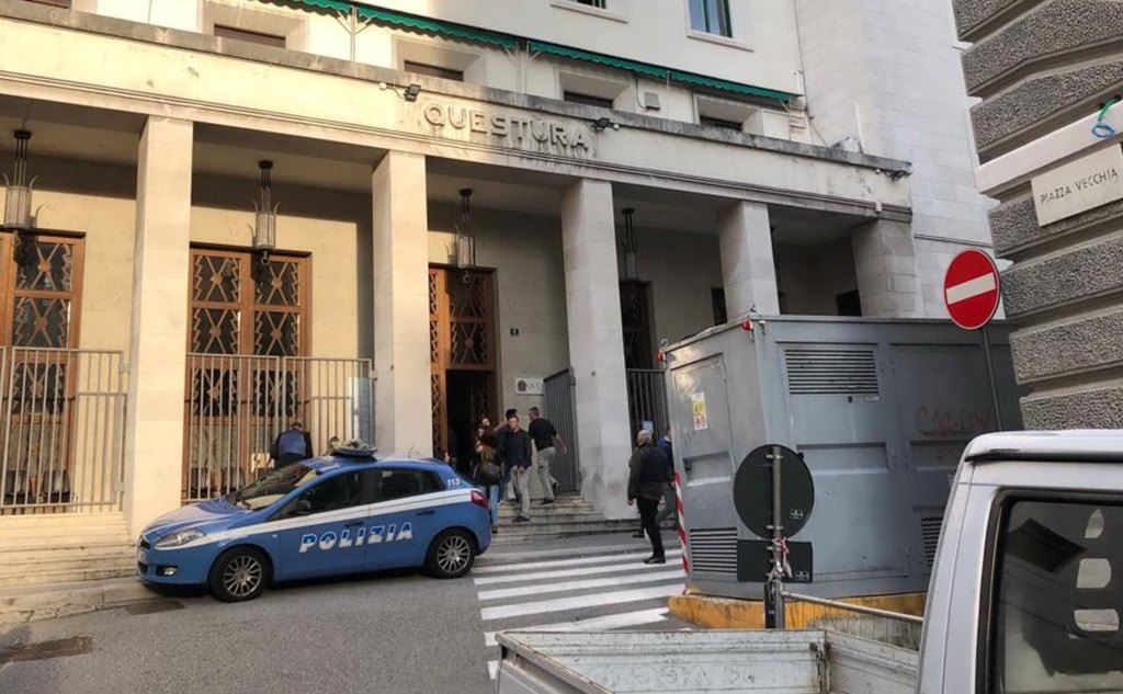 Sparatoria a Trieste: uccisi due poliziotti