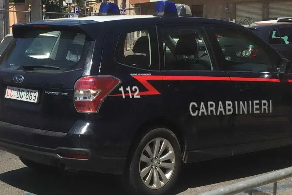 La radiomobile dei carabinieri (foto L'Unione Sarda - Sanna)