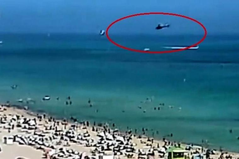 Elicottero cade vicino alla spiaggia a Miami beach, panico tra i bagnanti