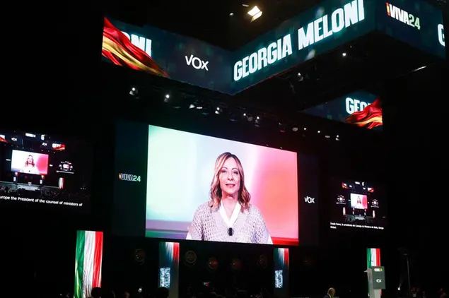 Meloni in collegamento a Madrid