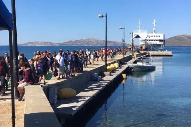 L'arrivo dei turisti all'Asinara