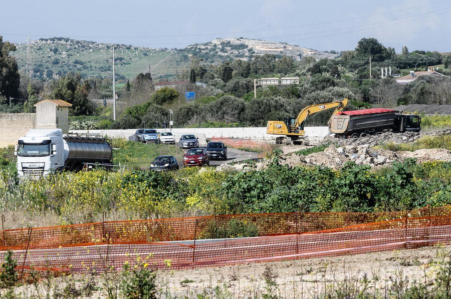 In ritardo, bloccati o sospesi: la mappa dei cantieri Anas in Sardegna