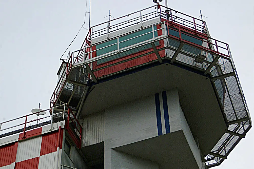 La torre di controllo dell'areoporto di Alghero