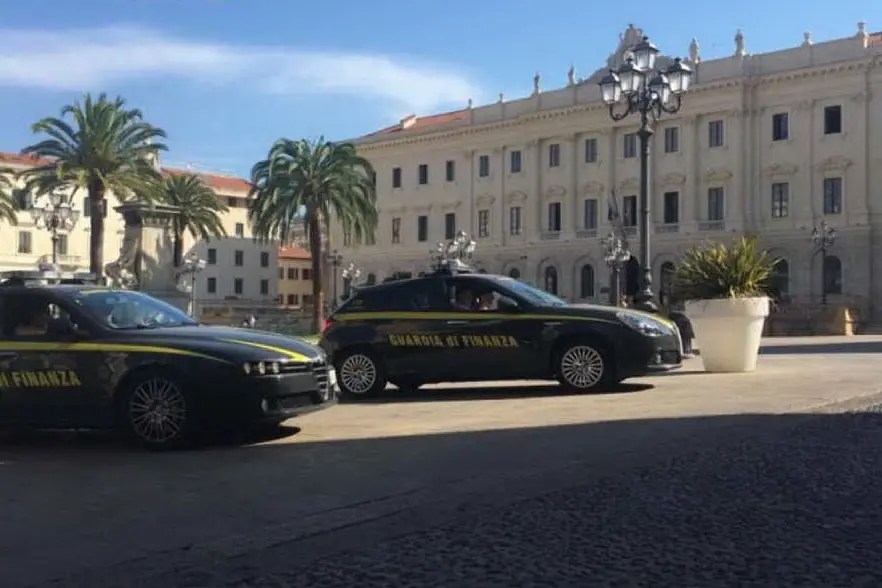 Finanzieri (foto Guardia di finanza di Sassari)