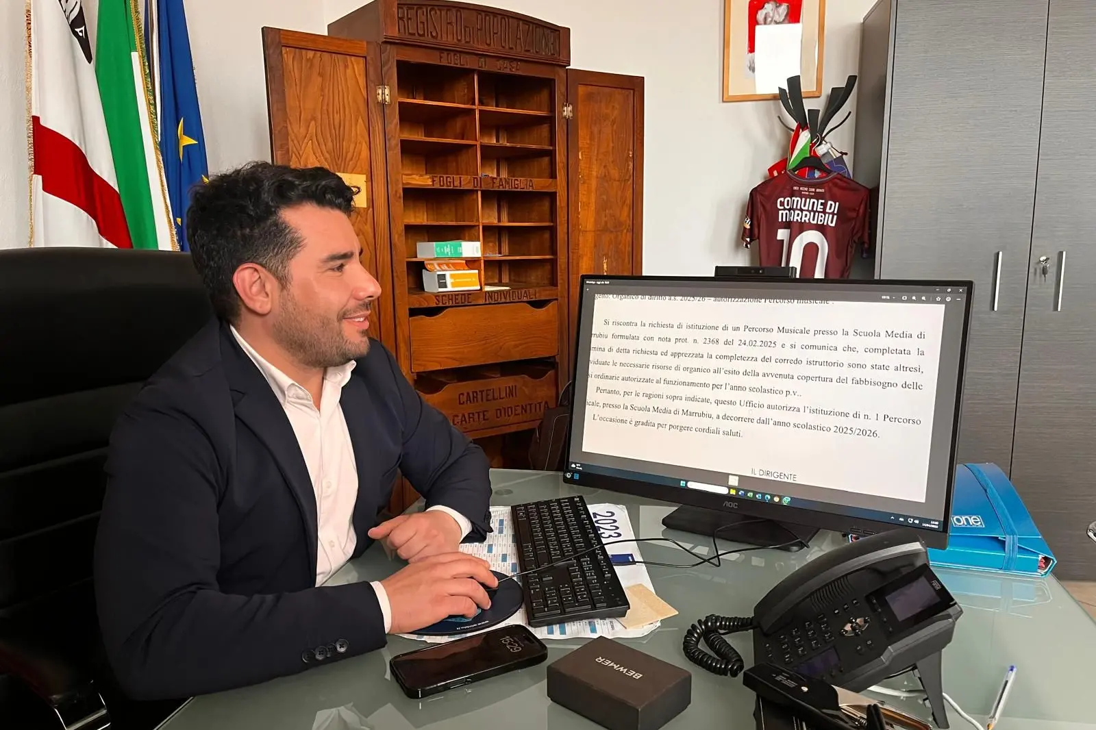 Il sindaco di Marrubiu Luca Corrias