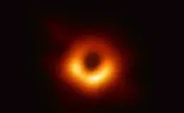 La prima immagine del buco nero (foto )