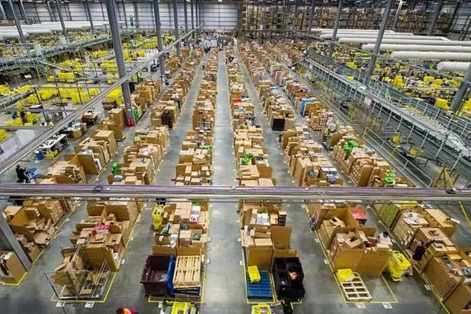 La sede piacentina di Amazon Italia