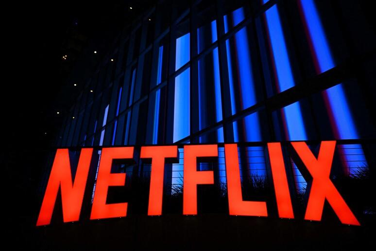 Illegittimi gli aumenti degli abbonamenti: Netflix dovrà risarcire gli utenti