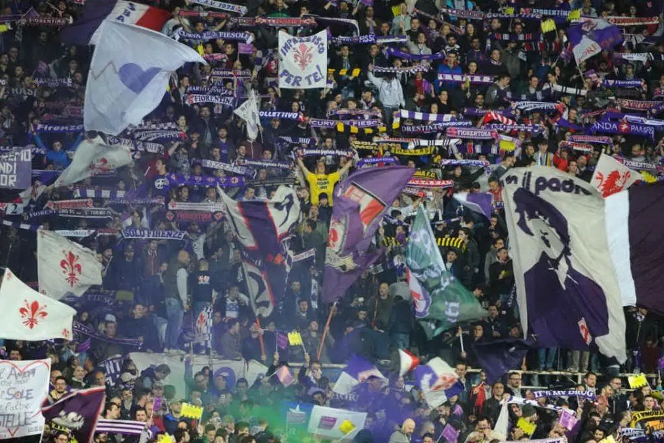 I tifosi della Fiorentina (Ansa)