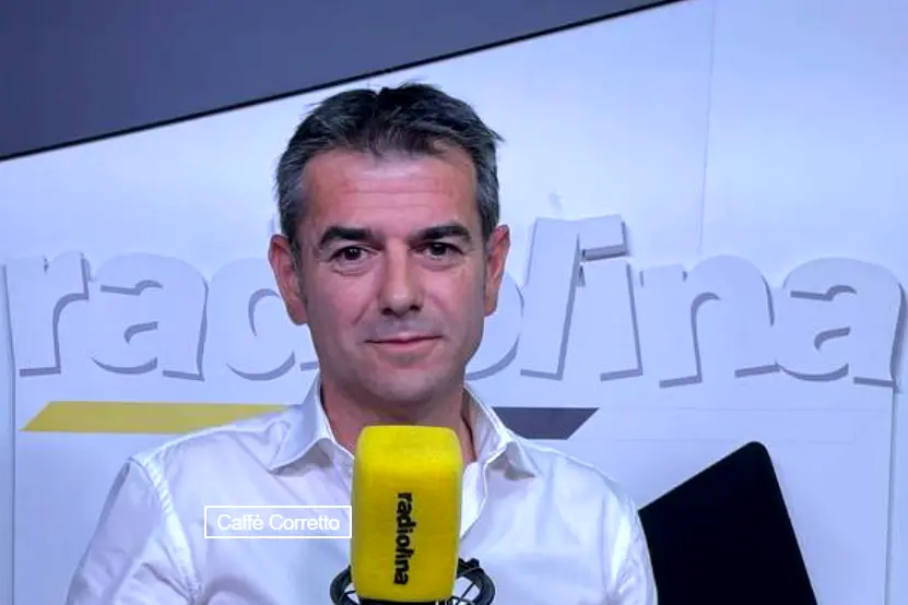 Massimo Zedda a Radiolina (foto da frame video)