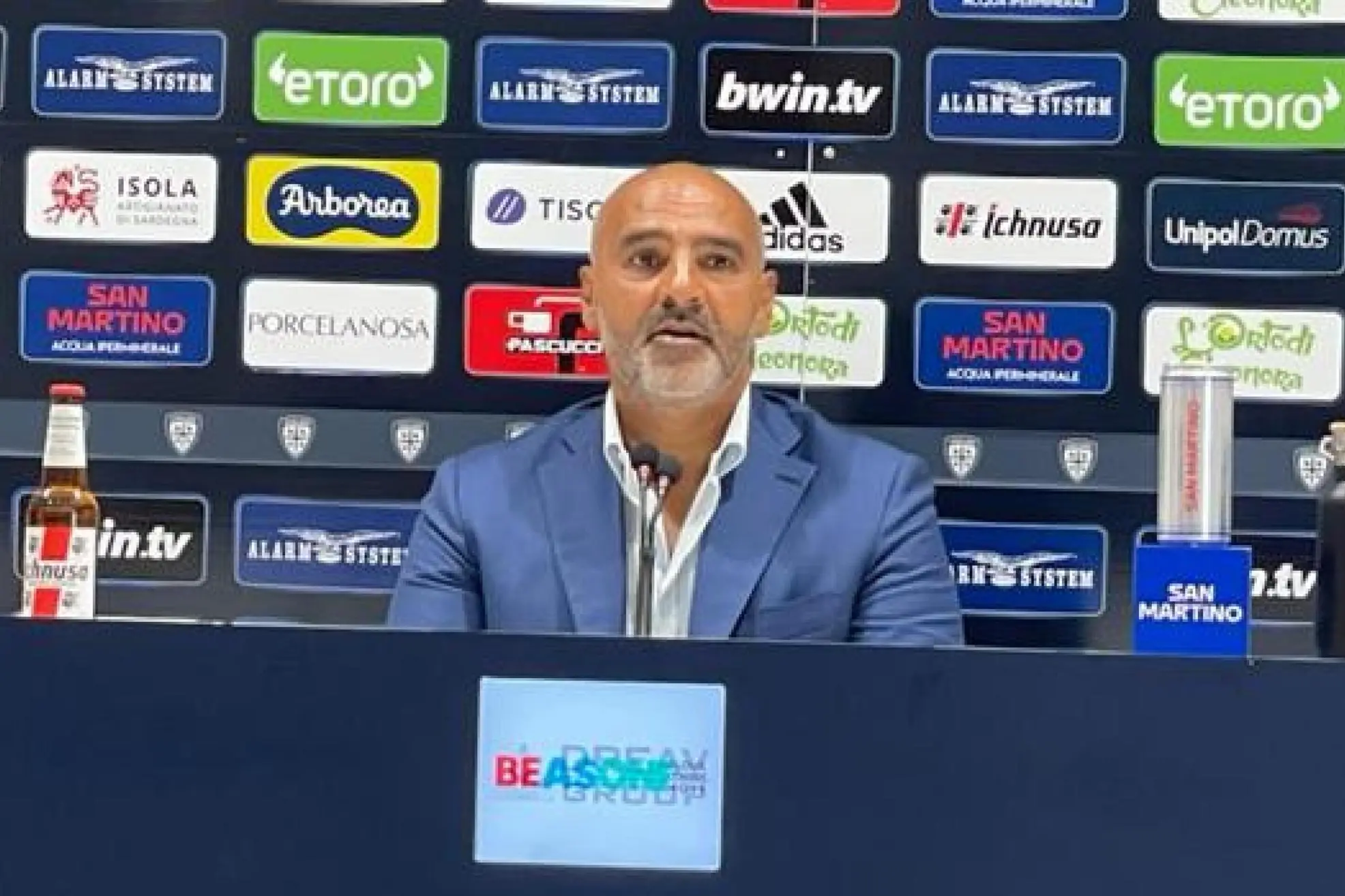 Il nuovo allenatore del Cagliari, Fabio Liverani (Ansa - Ambu)