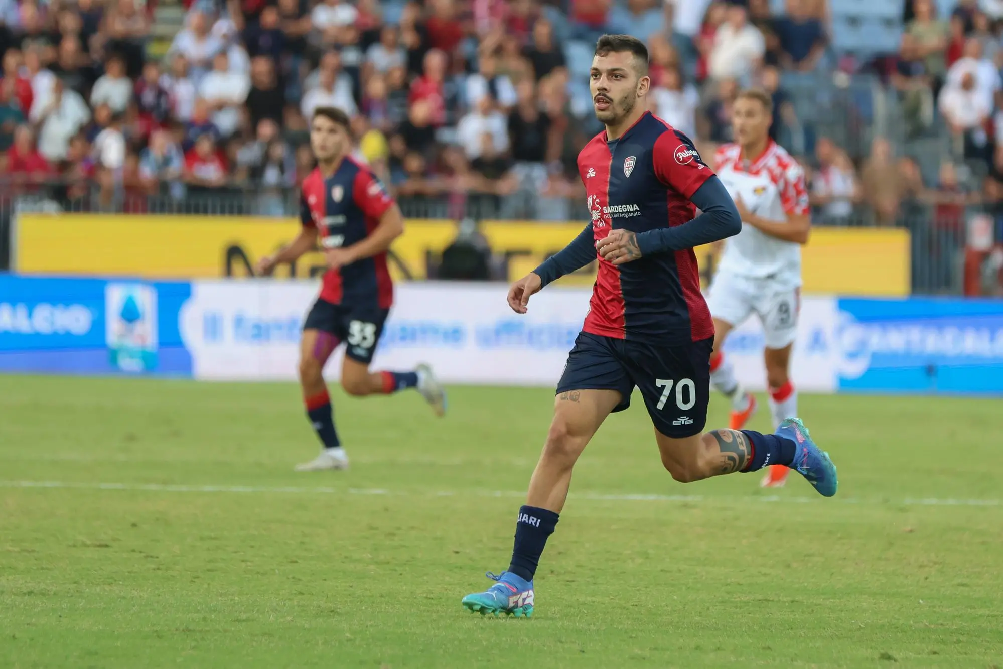 Gianluca Gaetano, centrocampista del Cagliari (foto Fabio Murru)