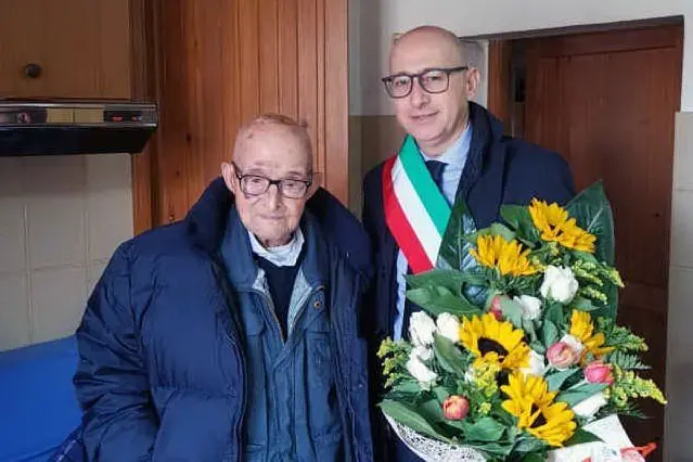 La festa dello scorso aprile, in occasione dei 103 anni