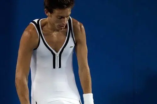 Il francese Mahut in capo a Doha con il gonnellino