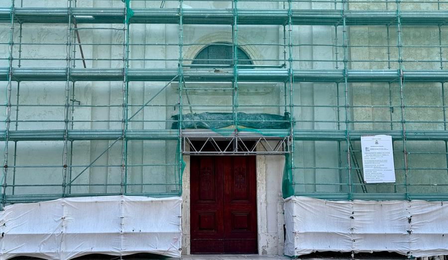 Protetto il rosone scoperto a Santa Barbara