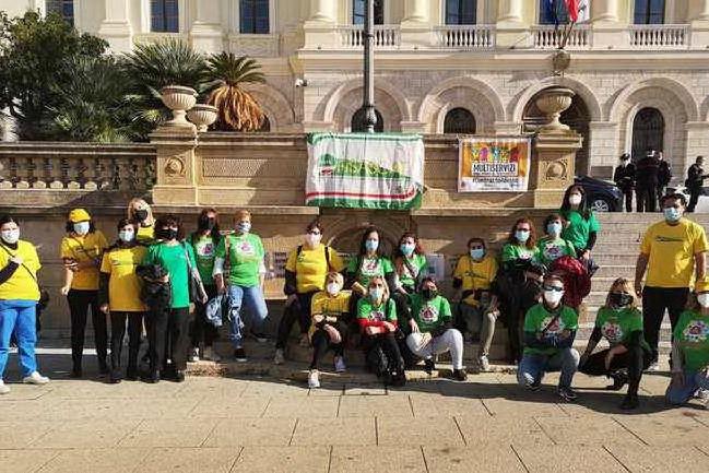 Multiservizi, 9mila lavoratori senza contratto: le proteste a Sassari e Cagliari