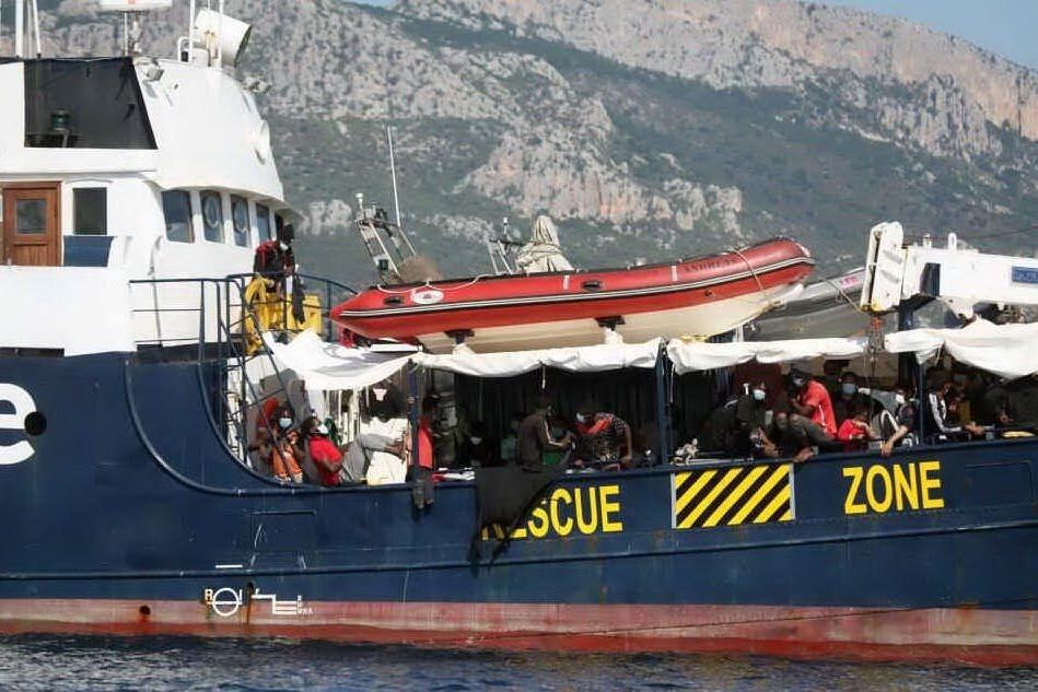 Dissequestrata la Alan Kurdi, la nave di Sea Eye può lasciare il porto di Olbia