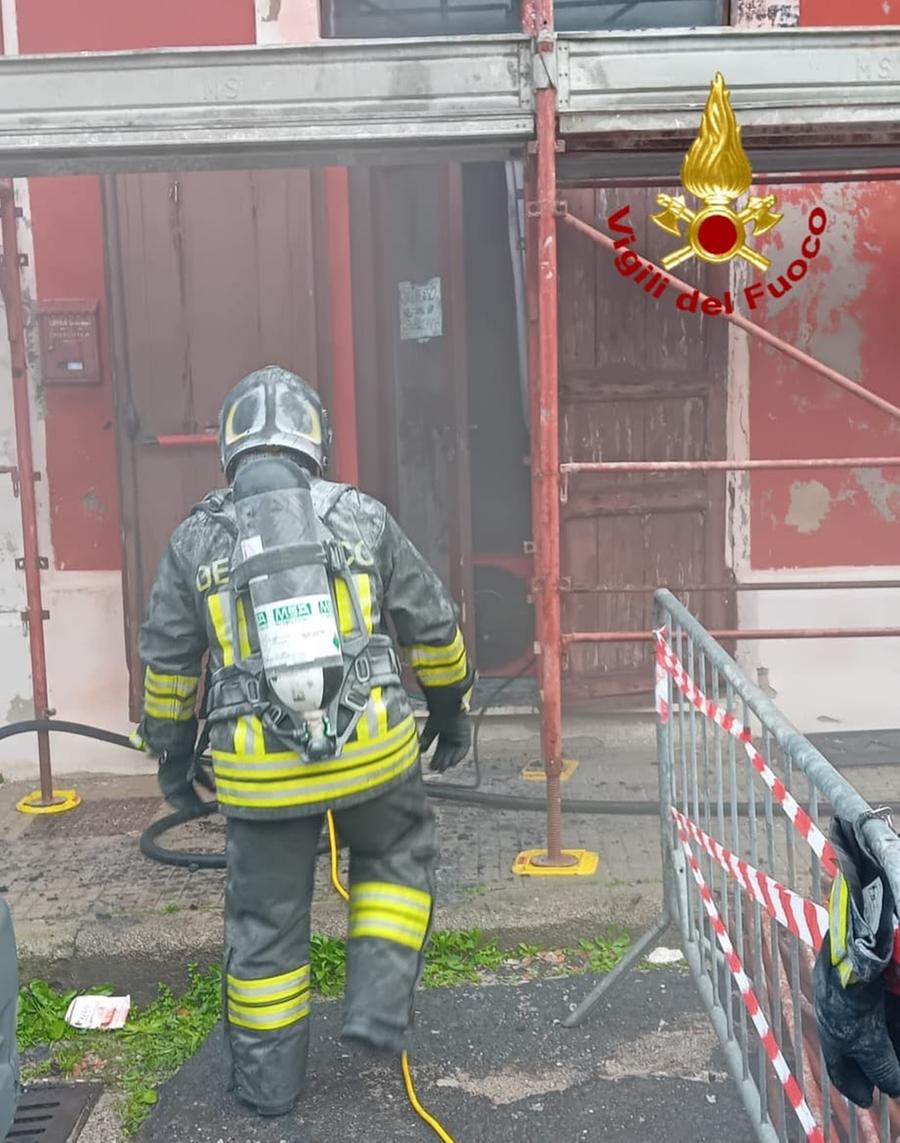 Sassari, incendio in un ristorante: intervengono i vigili del fuoco