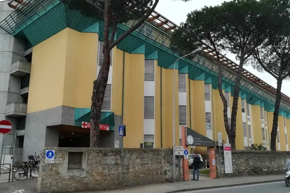 L'ospedale Careggi di Firenze (foto Google Maps)