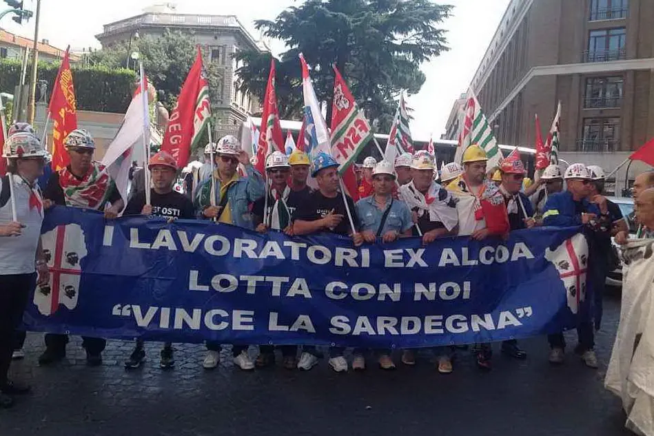 Gli operai Alcoa a Roma
