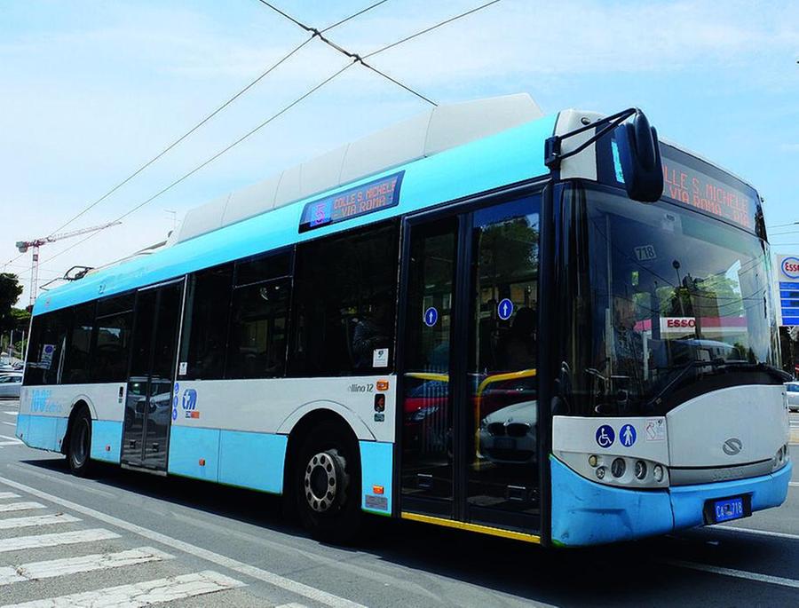 «I bus colleghino la città a Cagliari»