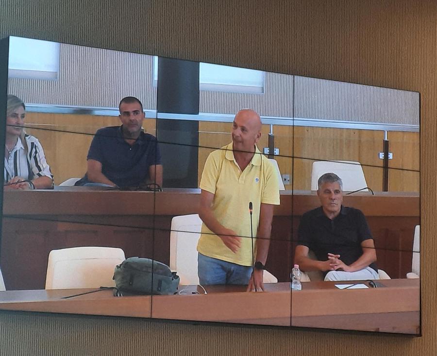 Dimissioni in Consiglio a Olbia: il dem Rino Piccinnu cede il posto per un accordo con i candidati della sua lista