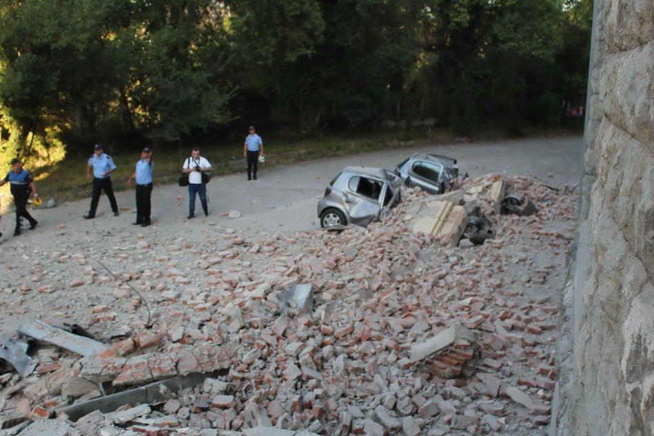 Albania, sisma di magnitudo 5.8: crolli e feriti