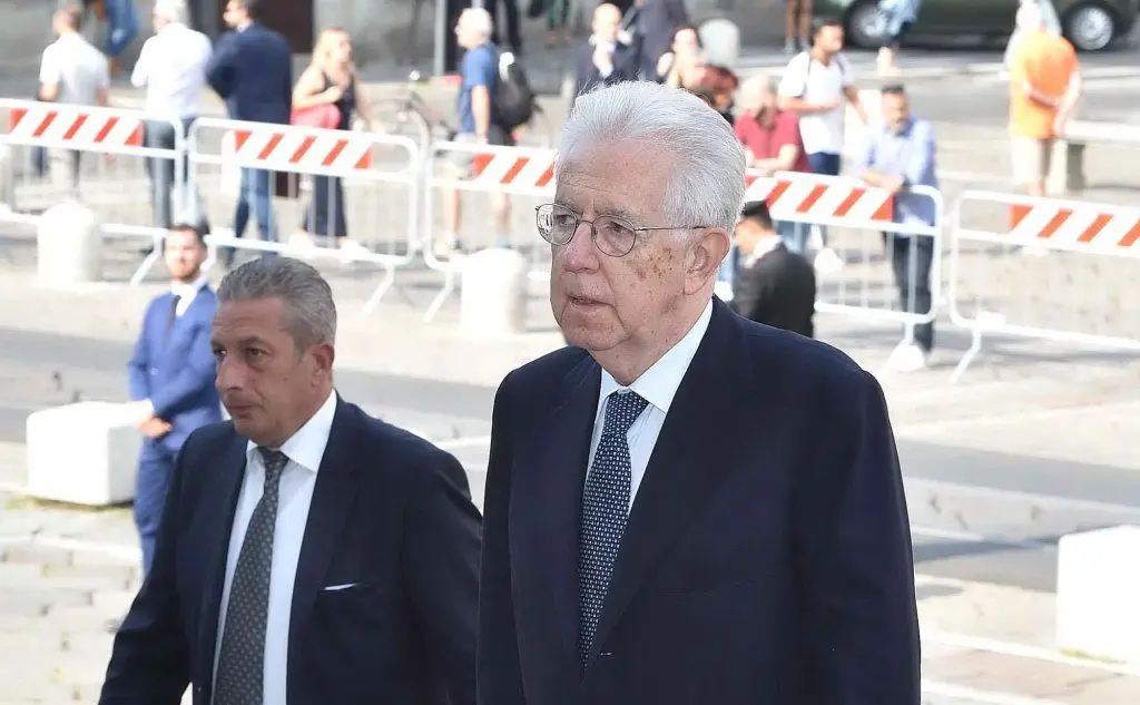 L'ex presidente del Consiglio e senatore a vita Mario Monti