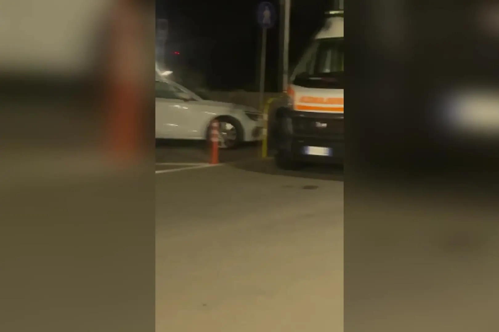 Cagliari, 12 ambulanze ferme da ore fuori dal Pronto soccorso del Brotzu