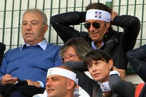 Massimo Cellino con la benda