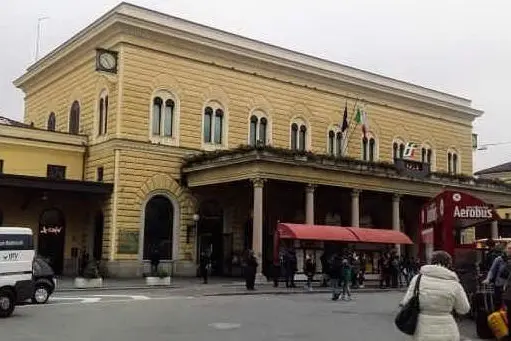 Il piazzale della stazione di Bologna (foto Trip Advisor)