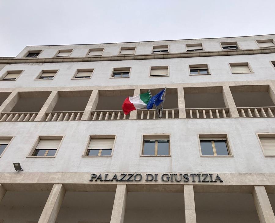 Apologia del fascismo, processo in Corte d’assise