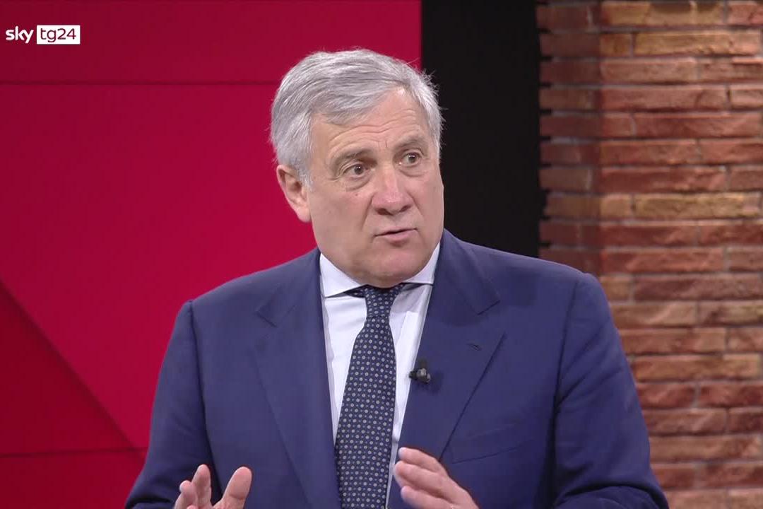 Tajani: &quot;Vogliamo vedere se c'è ancora una possibilità per Draghi&quot;