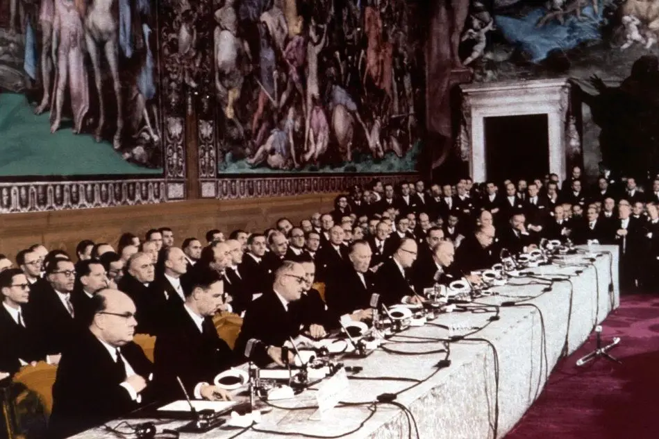 La firma dei Trattati di Roma nel 1957