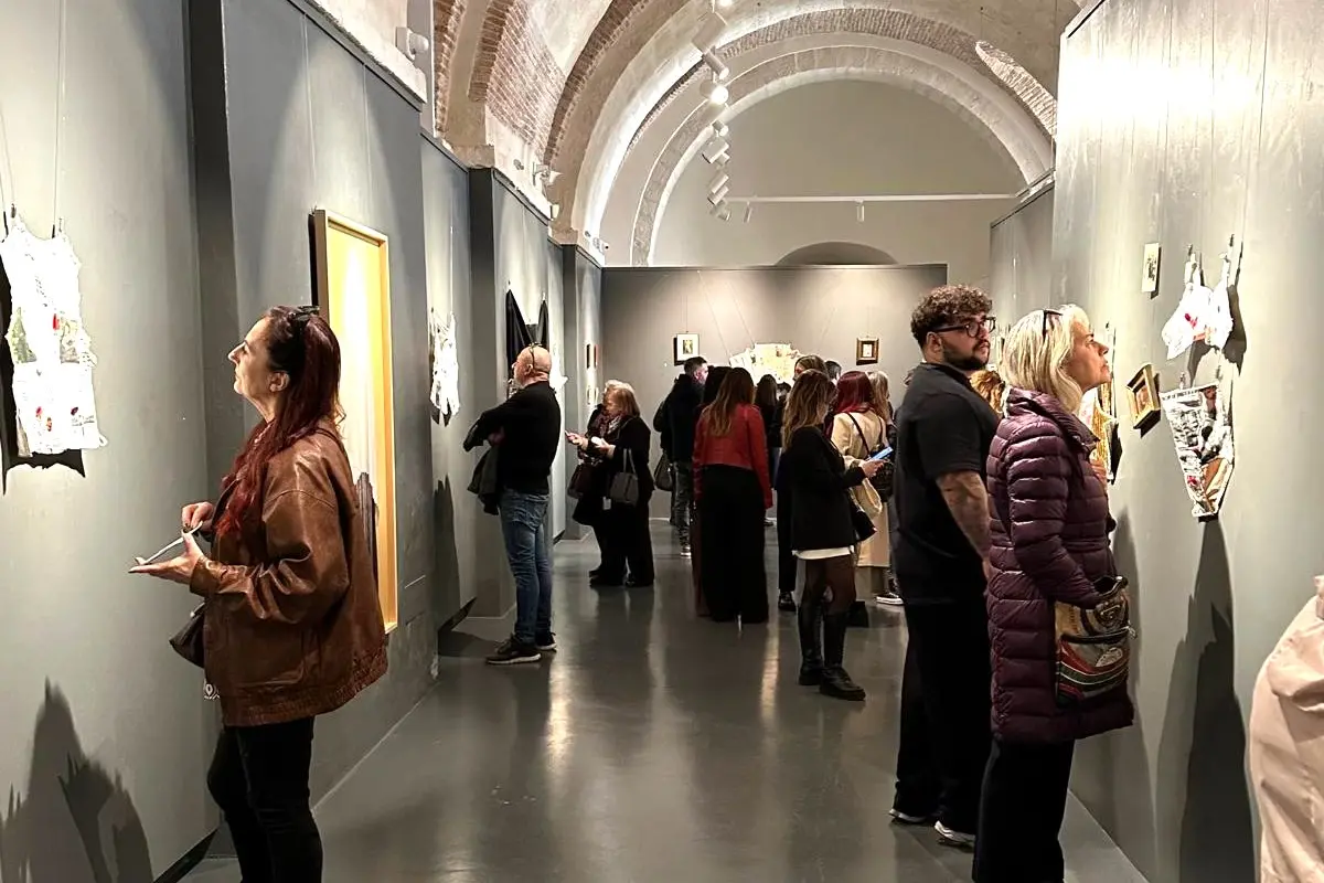 L'inaugurazione della mostra inserita nelle iniziative del Progetto Aurora