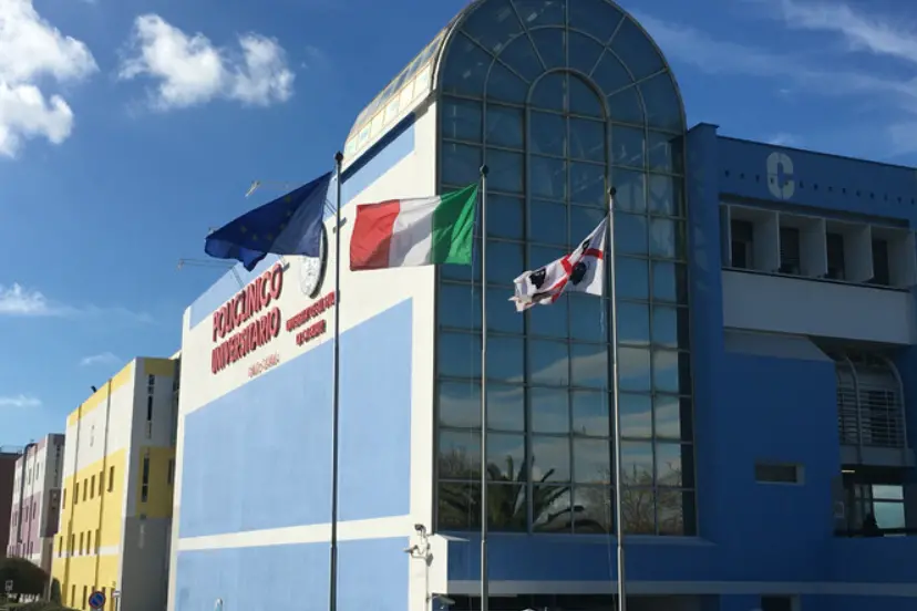 Il Policlinico di Monserrato (Ansa)