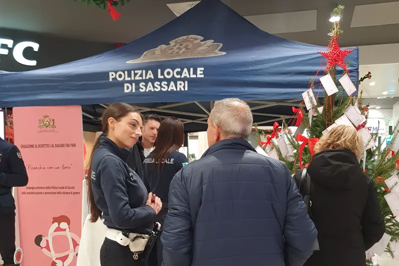 Stand polizia locale (foto concessa)