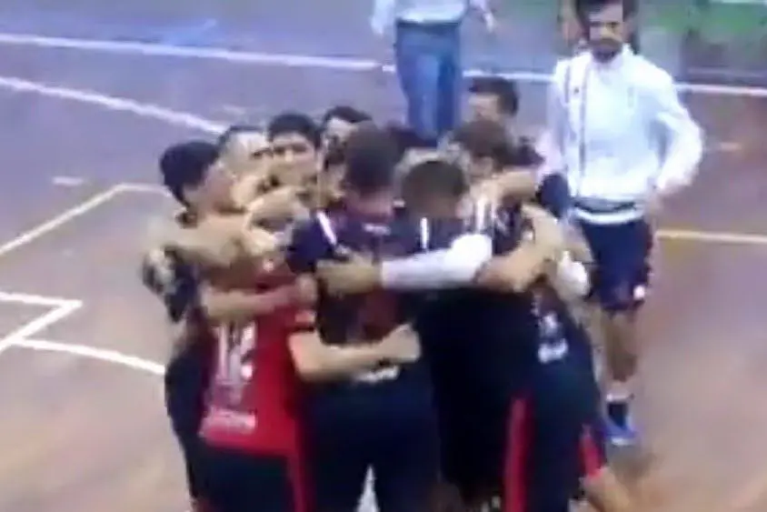 L'esultanza del Garibaldi per la prima vittoria in serie B (foto Garibaldi)