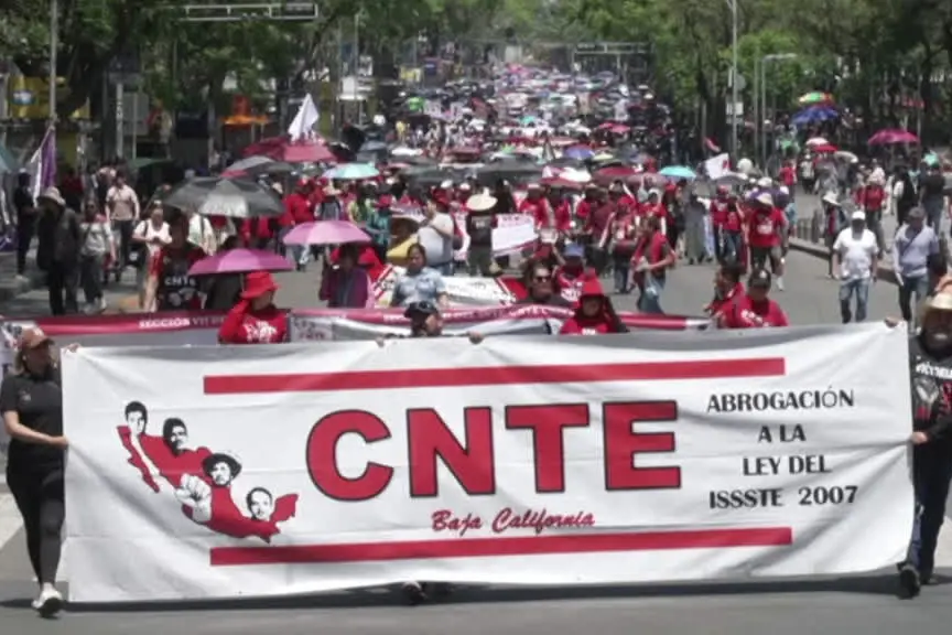 Città del Messico, protesta degli insegnanti: "Blocchiamo i Mondiali"