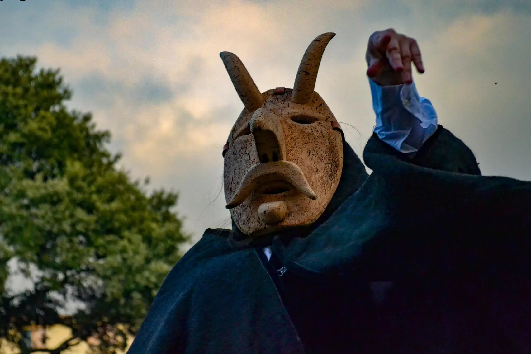 Le maschere della tradizione (foto Orbana)
