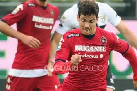 L'attaccante del Cagliari, Farias