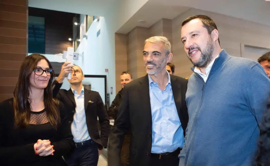 Salvini visita la redazione de L'Unine Sarda