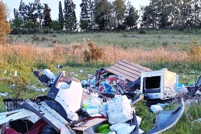 Una discarica abusiva a Selargius