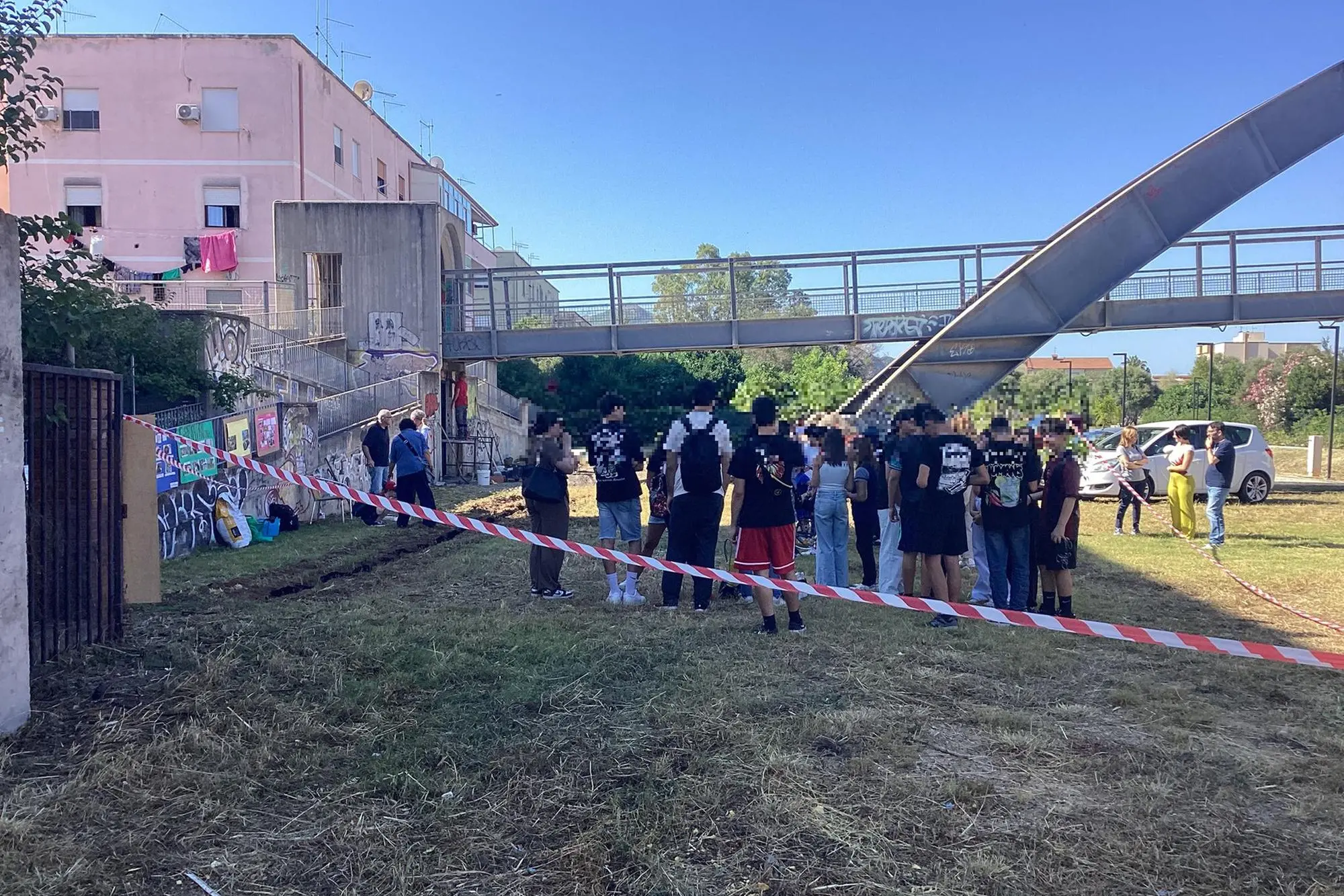 Gli studenti nel parco Rio Cannas. (a. s.)