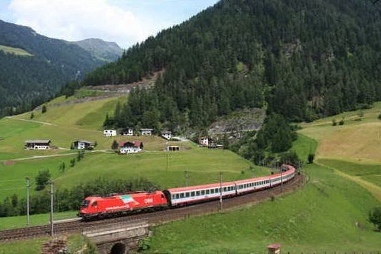 La linea ferroviaria del Brennero (foto Ansa)