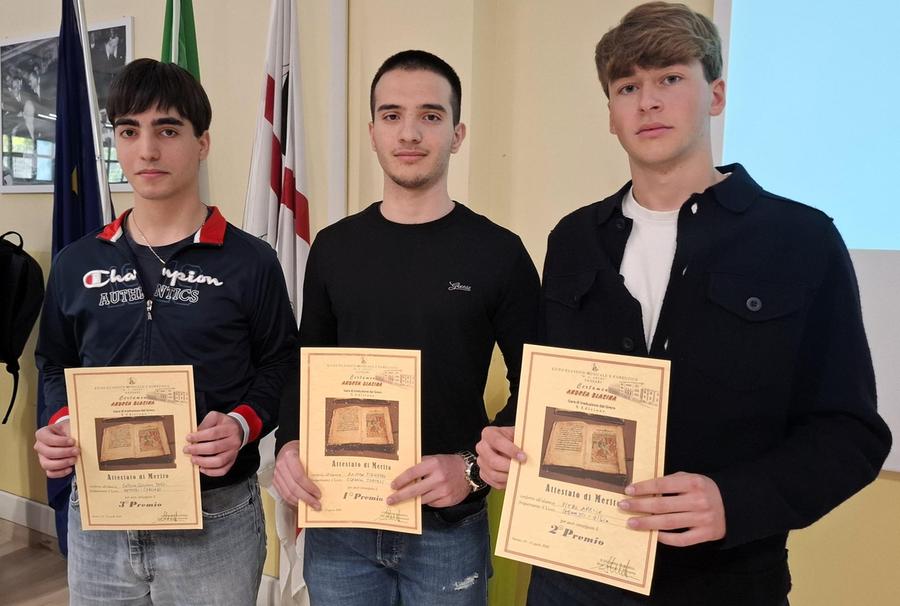 Studente di Tortolì vince la gara di traduzione dal greco che si è disputata al Liceo Azuni di Sassari