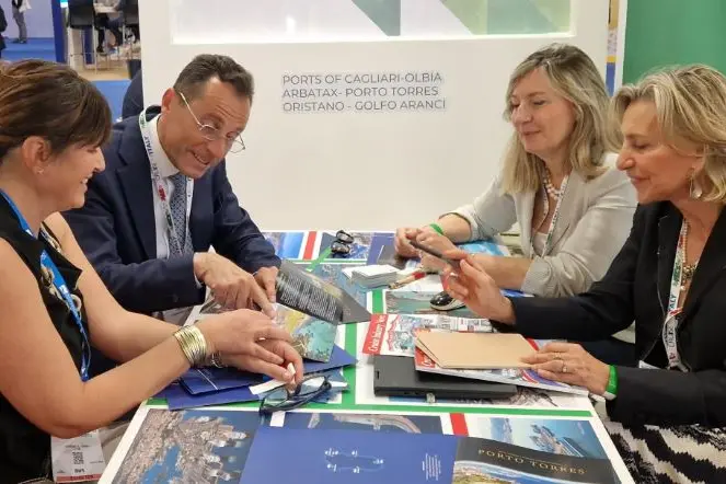 Il presidente della Port Authority, Bagalà e l'assessora Tortu a Miami (foto concessa)