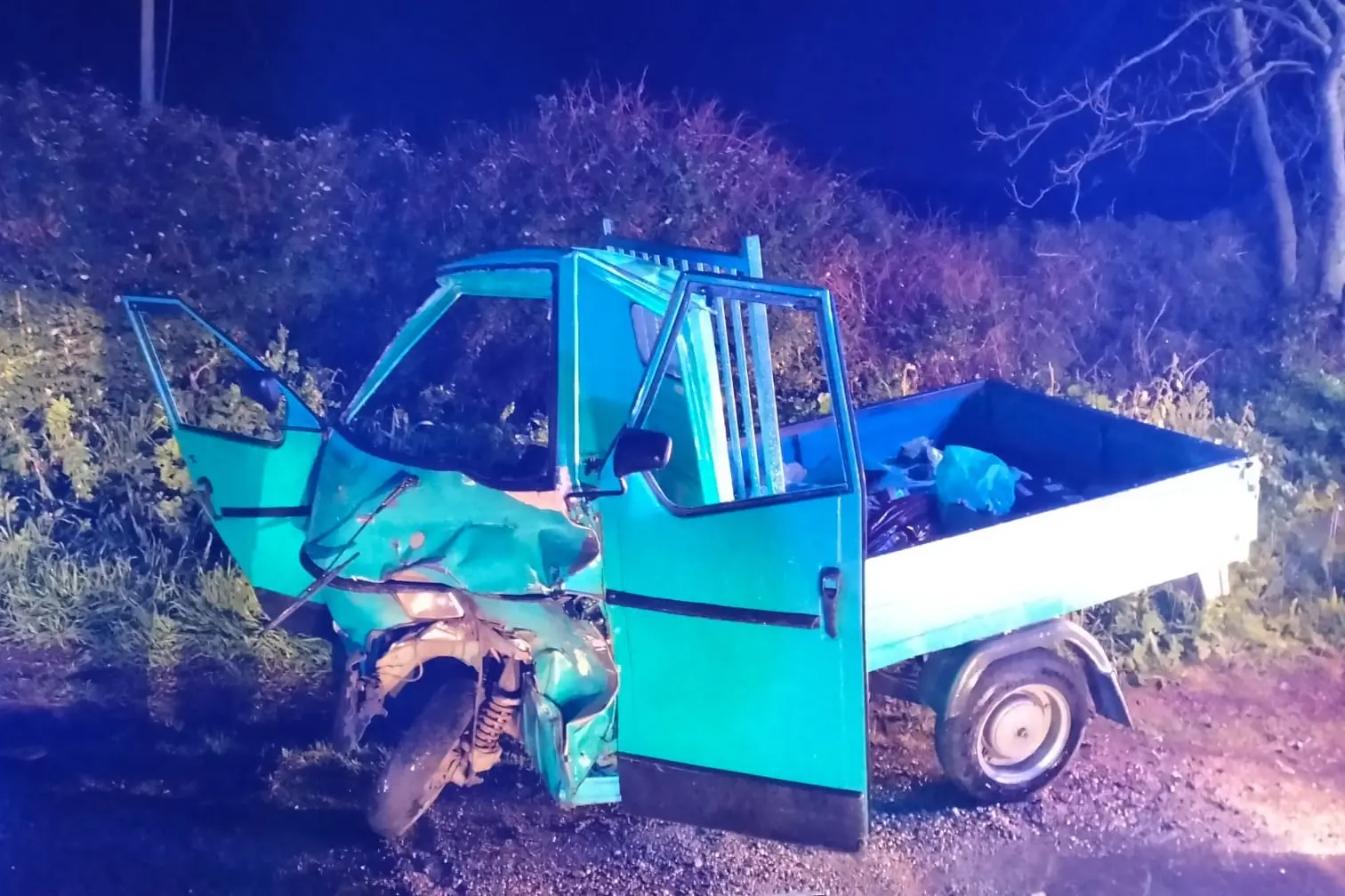 L'Ape coinvolta nell'incidente (Foto: Mauro Serra)